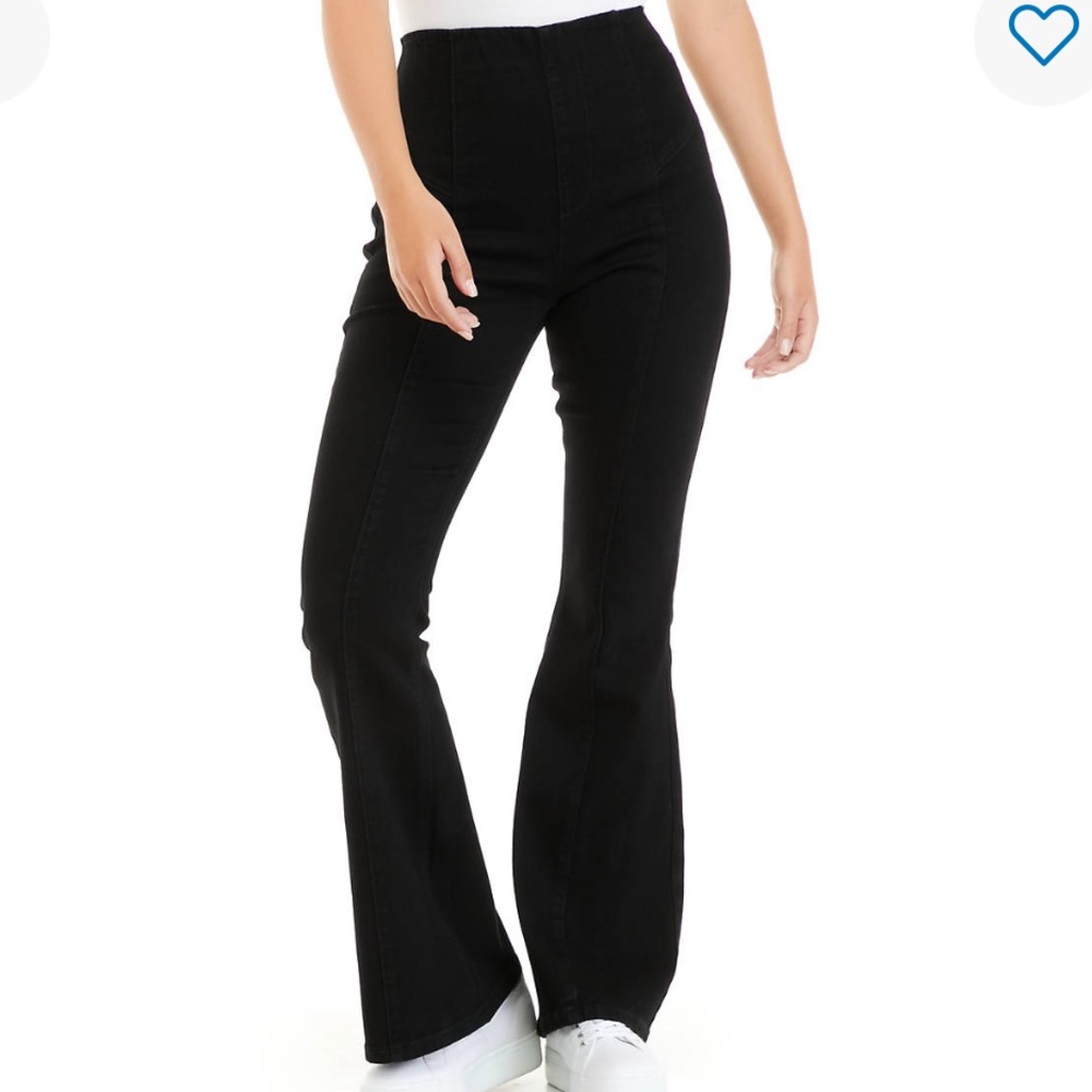 Juniors Women’s seamed black flare leg pants medium size 8 denim type leggings